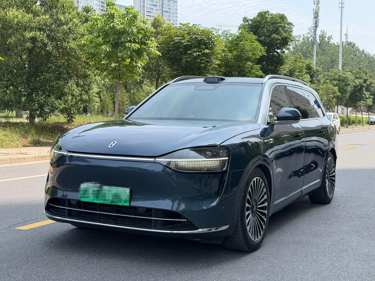 AITO 2024 AITO M9 extended range Ultra 42kWh automatic gear - View 1