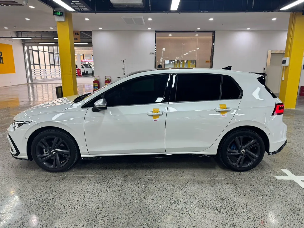 Volkswagen 2023 Golf 8 R-Line 1.4TSI 280TSI Lite (Modified) Automatic Gear 8