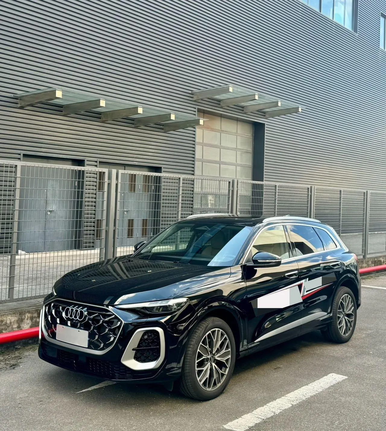 Audi 2026 Q5L 20 T 10 million users exclusive version of automatic gear - View 1