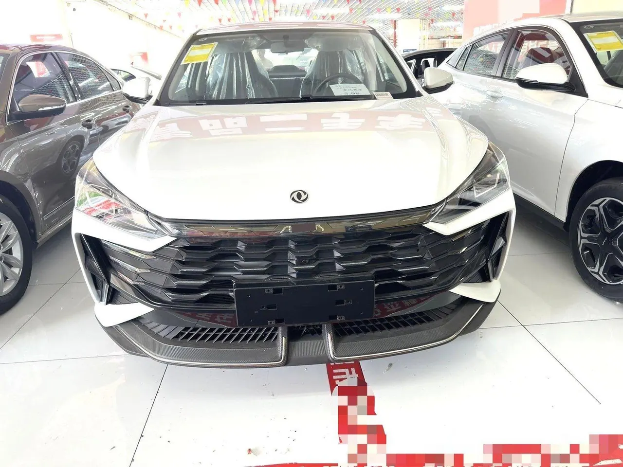 Aeolus 2025 Yixuan 1.5 Luxury Automatic Transmission 3