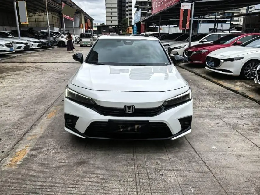 Honda 2022 Civic 1.5T Stepless 240TURBO Combustion Edition Automatic Gear 2