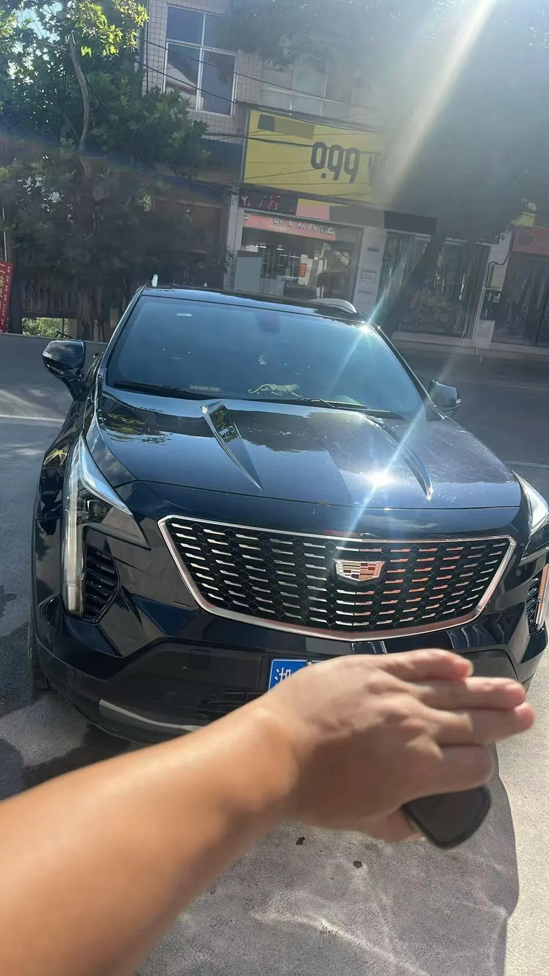 Cadillac 2021 XT4 2.0T 28T Two-Drive Luxury Automatic Gear 2