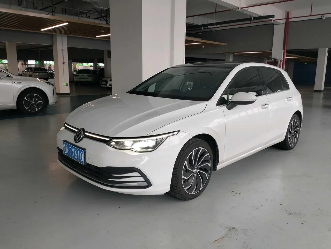 Volkswagen 2021 Golf 8 PRO 1.4TSI 280TSI Automatic - View 1