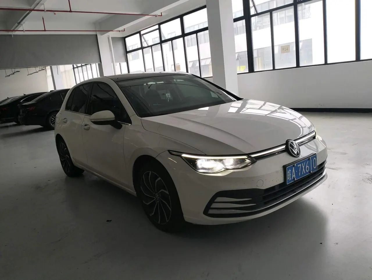 Volkswagen 2021 Golf 8 PRO 1.4TSI 280TSI Automatic 3