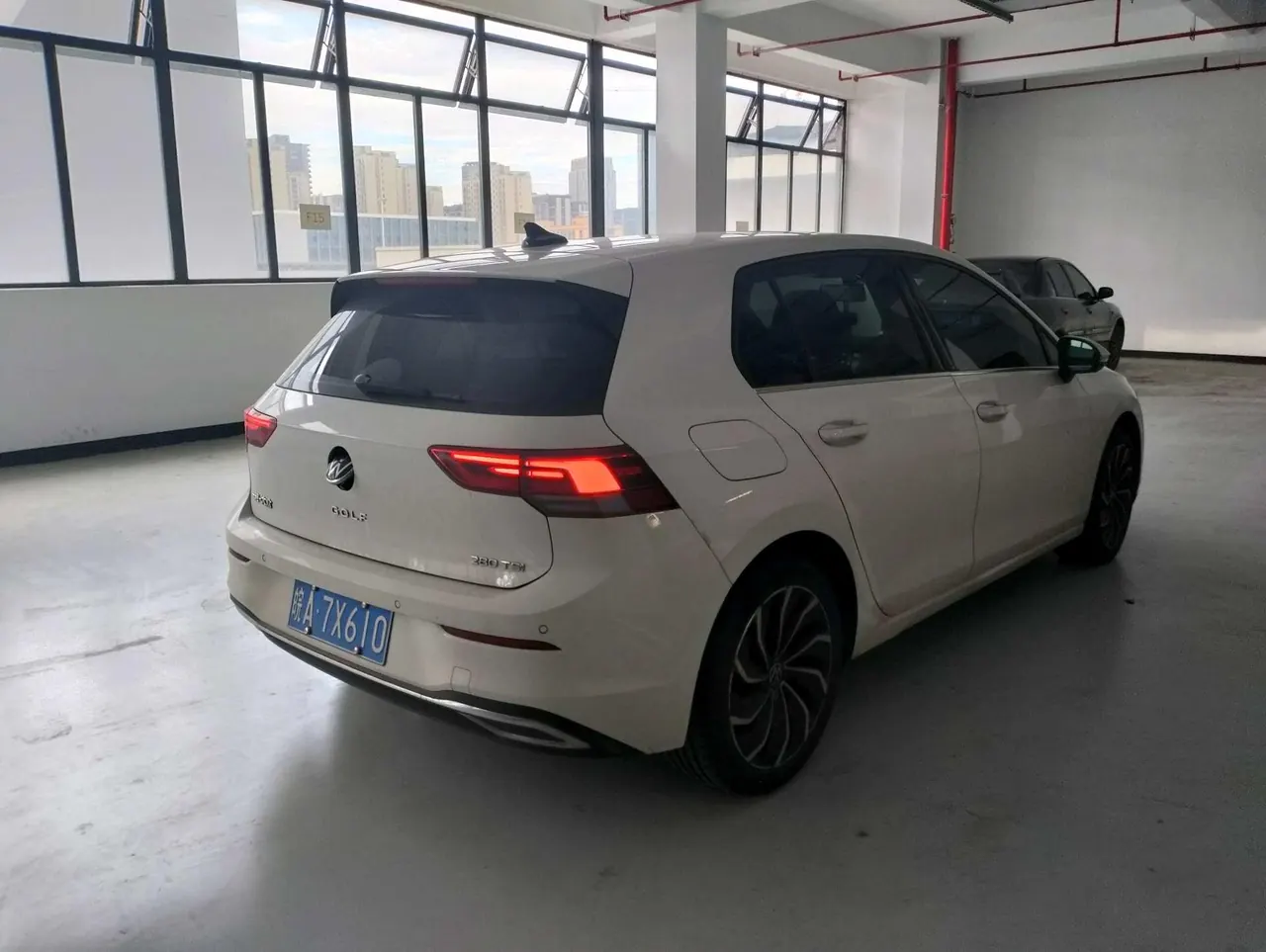 Volkswagen 2021 Golf 8 PRO 1.4TSI 280TSI Automatic 4