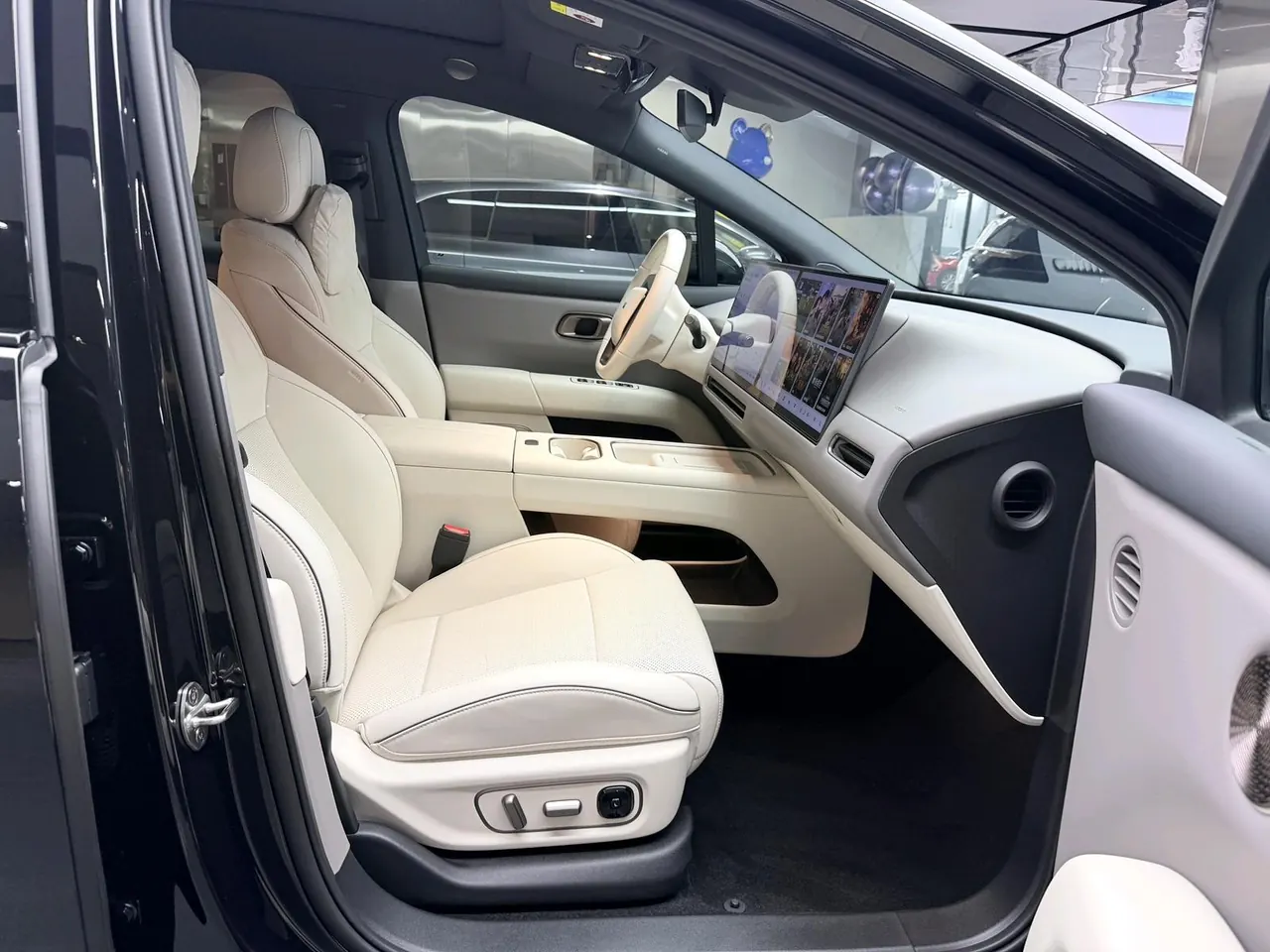Li 2025 I 300.00g Drive Standard Edition Automatic Gear 6