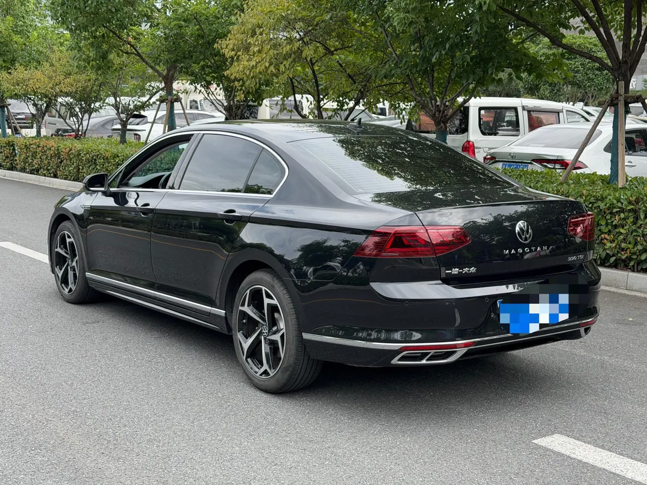 Volkswagen 2023 Magotan 2.0TSI 330TSI 2 million Commemorative Luxury Automatic Gear 7