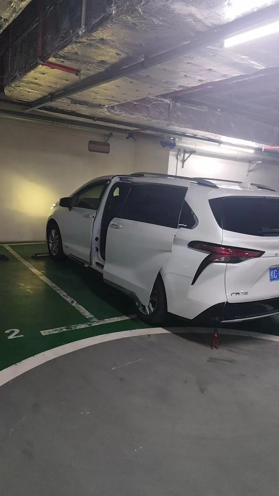 Toyota 2021 Sana 2.5 Stepless Platinum Edition Automatic Transmission 3