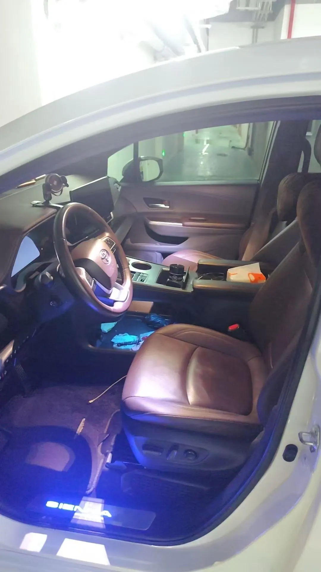 Toyota 2021 Sana 2.5 Stepless Platinum Edition Automatic Transmission 6