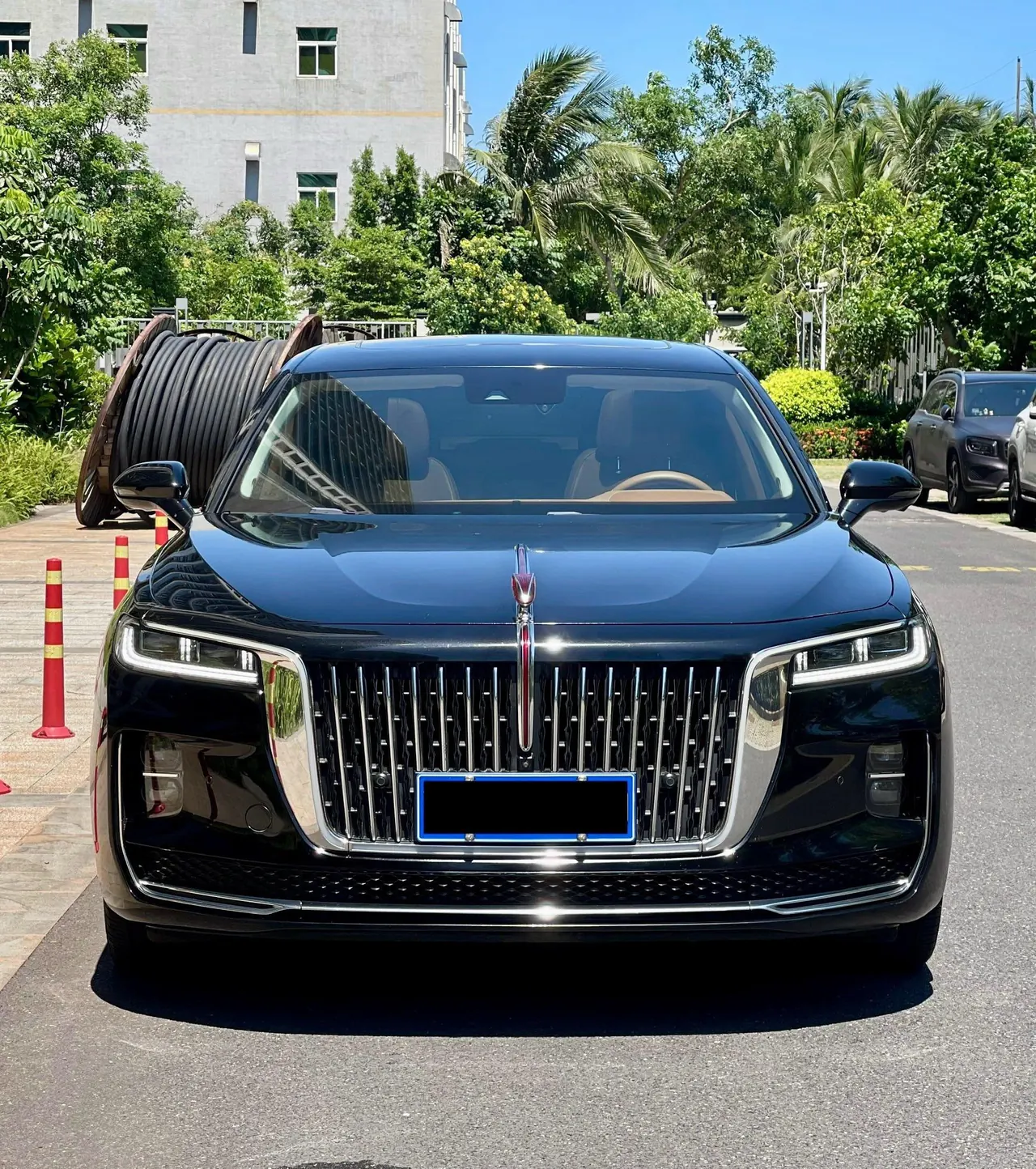 HongQi 2020 H9 48V 2.0T Zhilian Qi Chang Edition Automatic Gear 2