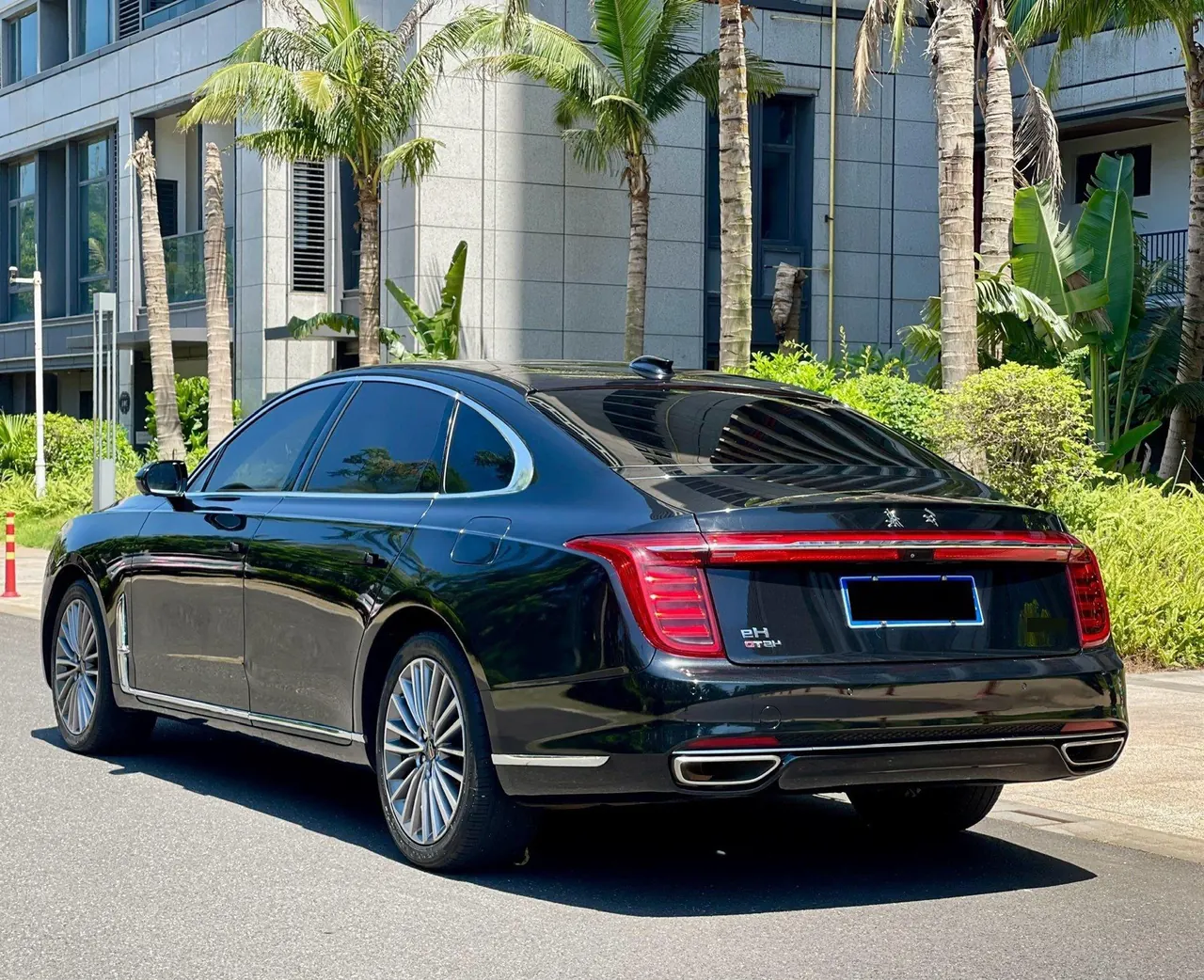 HongQi 2020 H9 48V 2.0T Zhilian Qi Chang Edition Automatic Gear 7