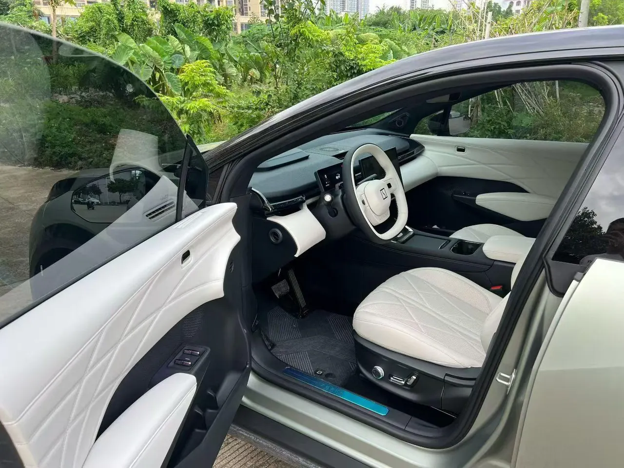 Zeekr 2026 Zeekr X Max five-seat automatic gear 6