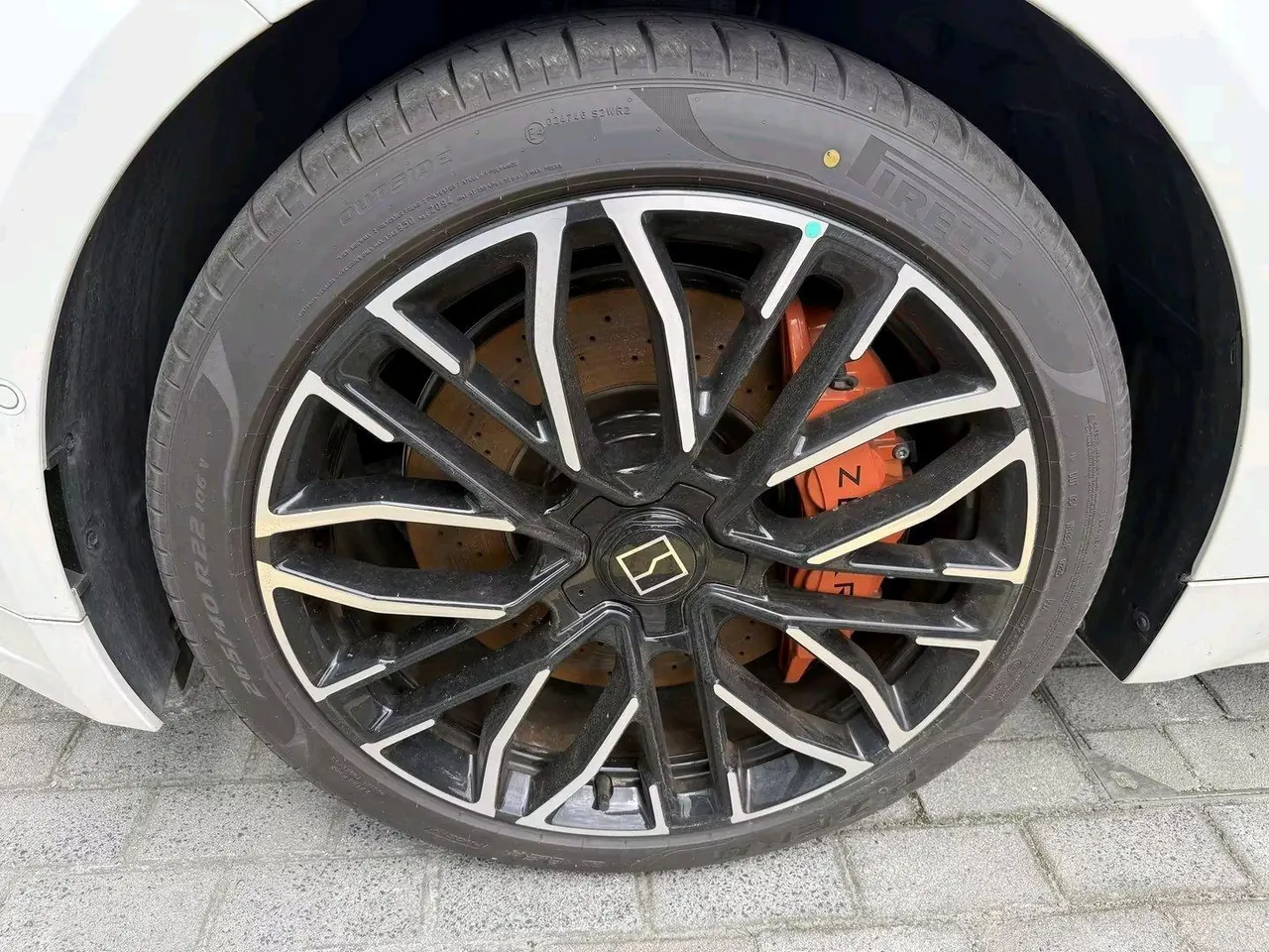 Zeekr 2025 Zeekr 001 YOU version 100kWh four-wheel drive automatic gear 8