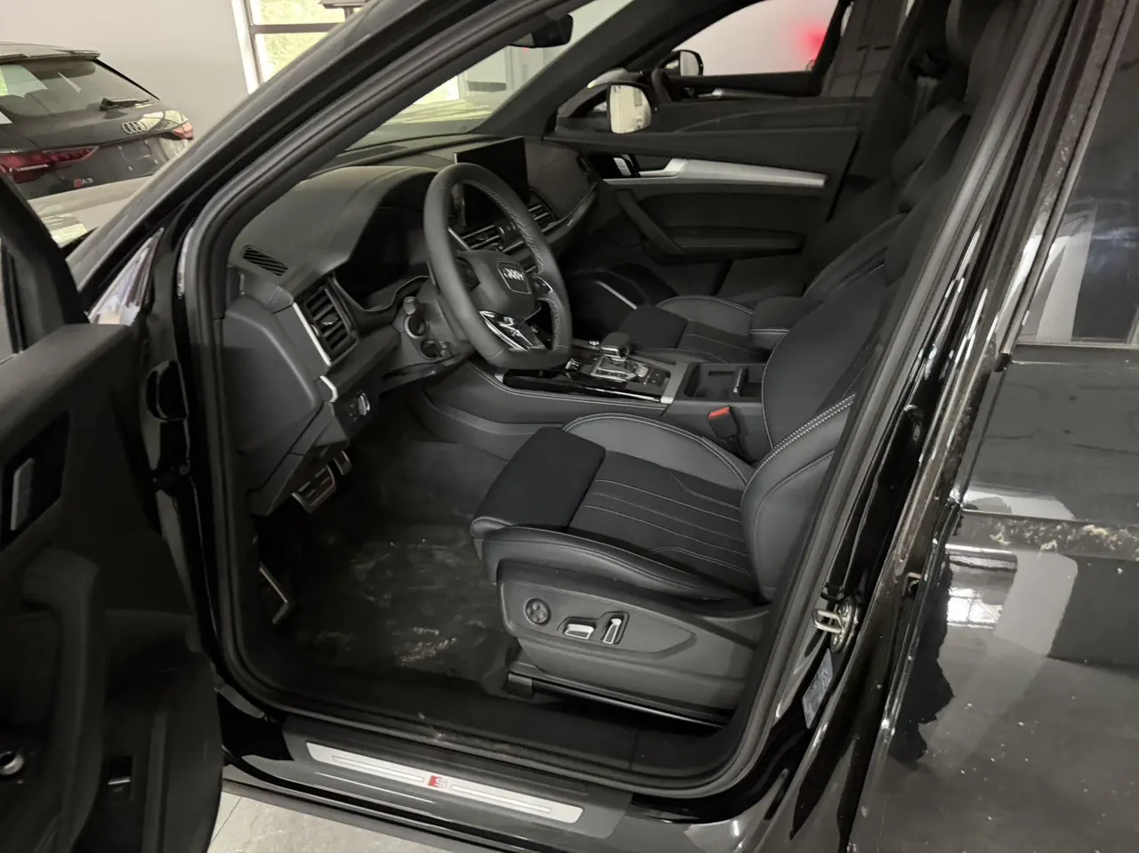 Audi 2024 Q5L Sportback 2.0TFSI 40TFSI fashion automatic 2
