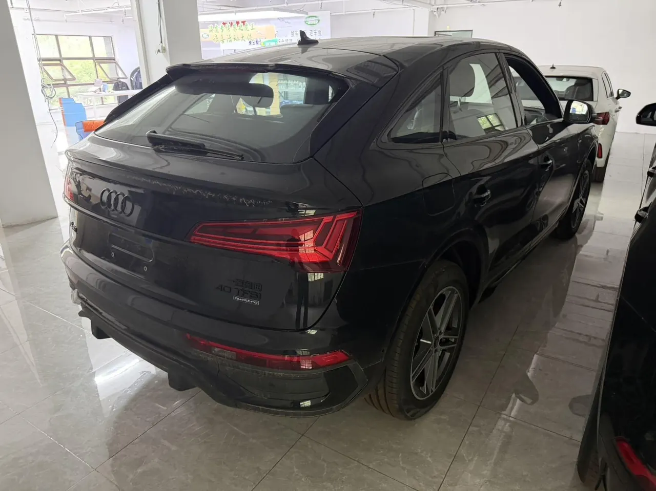 Audi 2024 Q5L Sportback 2.0TFSI 40TFSI fashion automatic 5