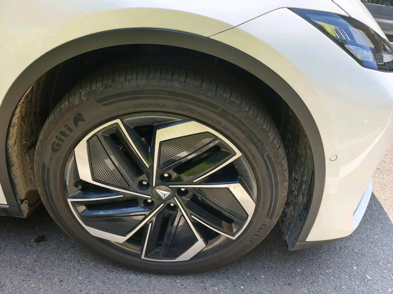 ChangAn Deepal 2026 L 07 550Ultra Huawei Gankun Zhijia ADS SE Edition Automatic Gear 17