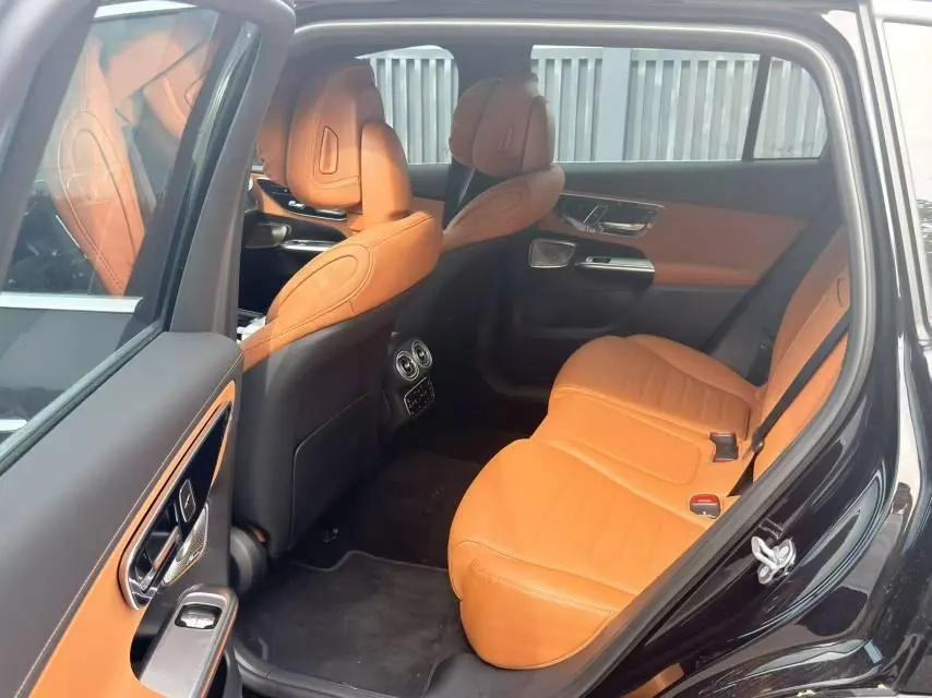 Mercedes Benz 2026 GLC 300 L 4MATIC 48V 2.0T Luxury 5-seat Automatic Gear 5
