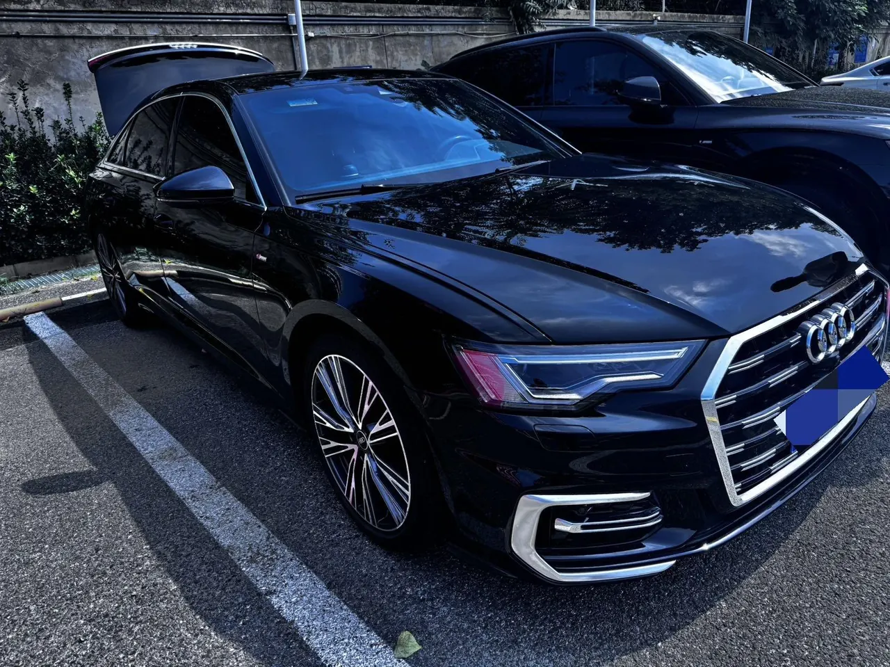 Audi 2023 A6L 2.0TFSI 40TFSI Deluxe Dynamic Automatic 2