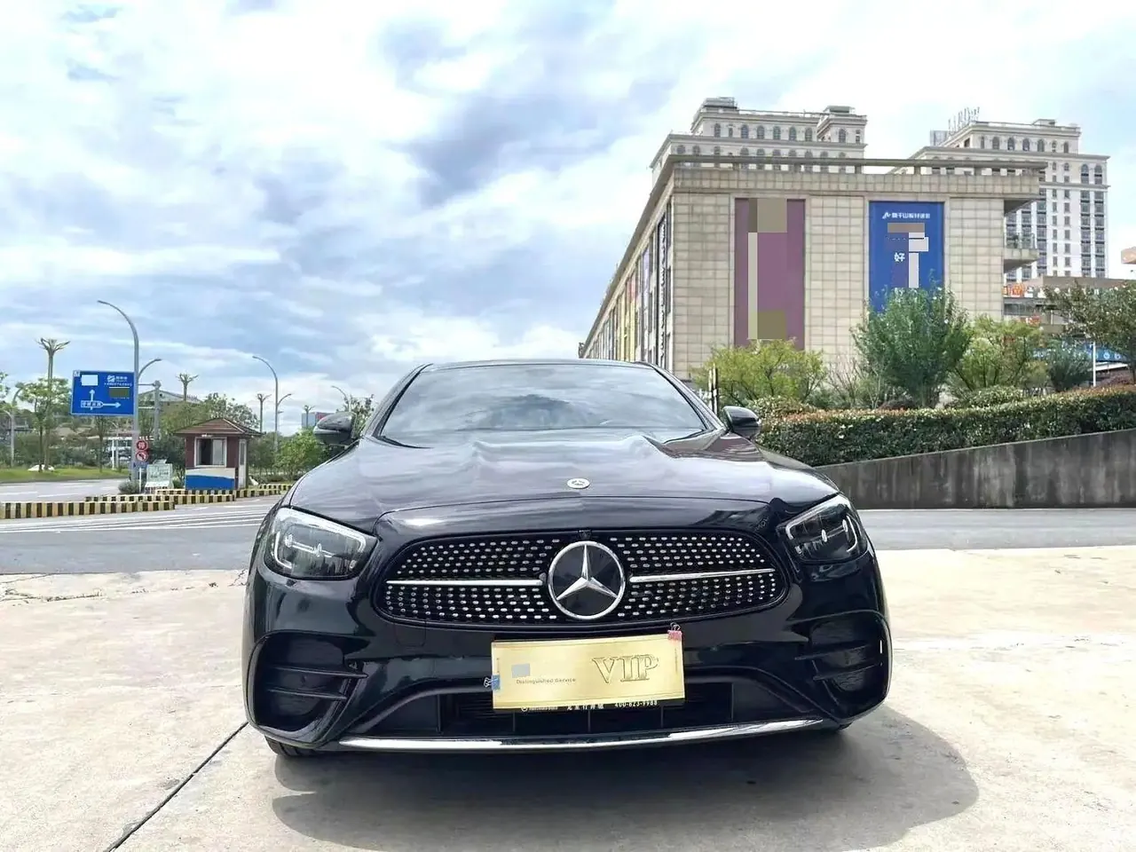 Mercedes Benz E Class 2023 E 300 L 2.0T Sports Luxury Automatic Gear 6
