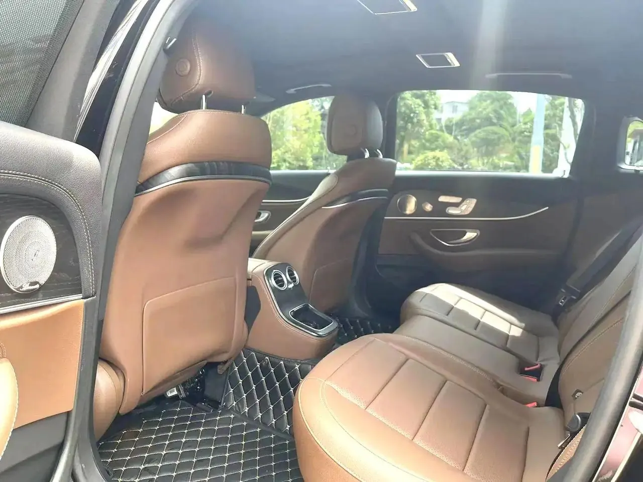Mercedes Benz E Class 2023 E 300 L 2.0T Sports Luxury Automatic Gear 7