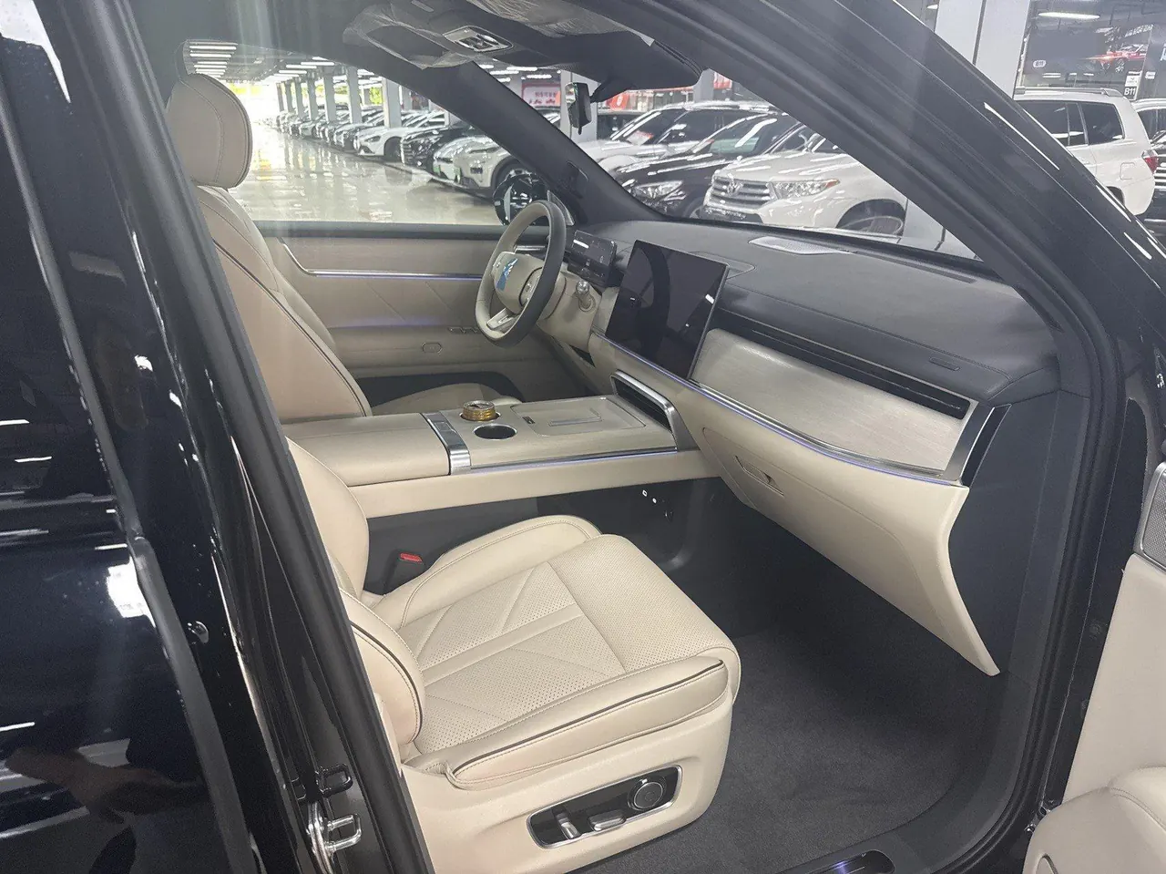 Huajing 2026 Huajing S 1.5T 235km 4-wheel drive dry Kun exclusive edition automatic gear 7