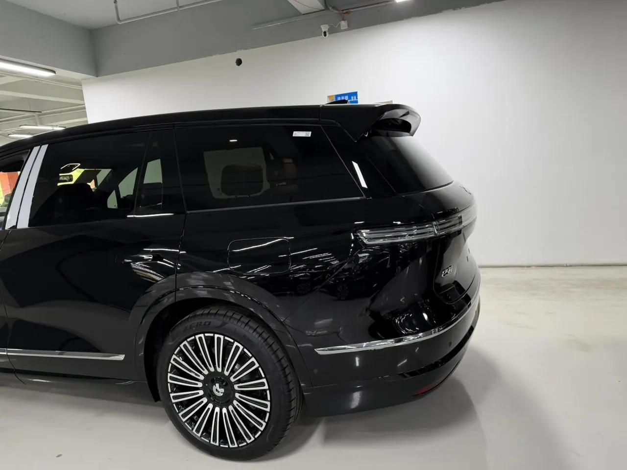 NIO 2026 ES8 6-seat executive deluxe automatic gear 6