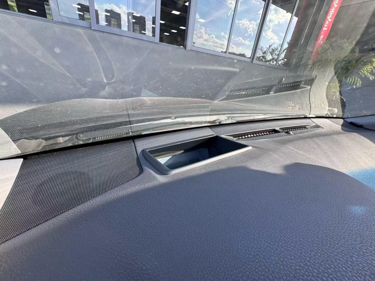 Toyota 2022 Camry 2.0S Stepless Knight Edition Automatic Gear 3