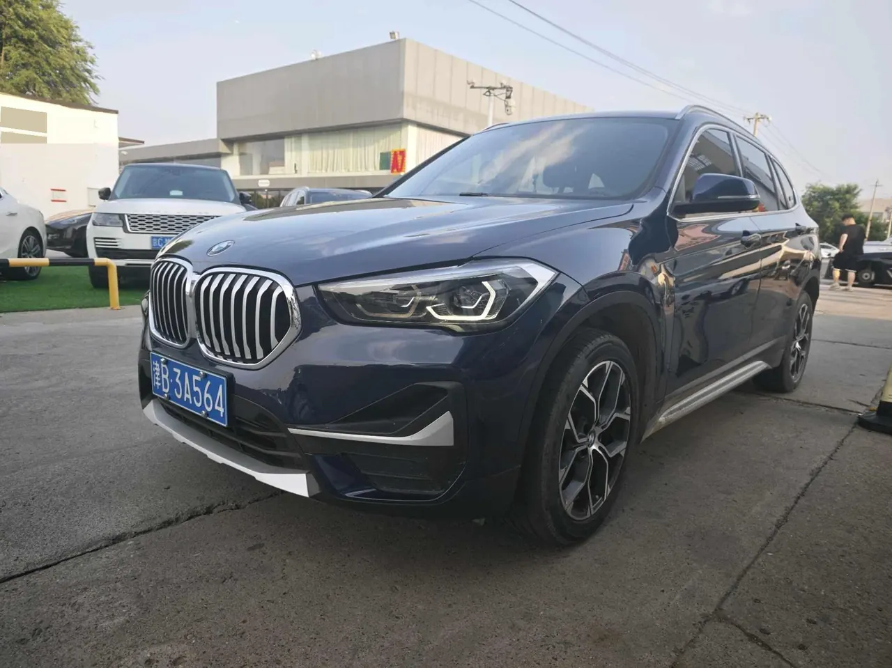 BMW 2020 X1 sDrive20Li 1.5T exclusive automatic gear 2