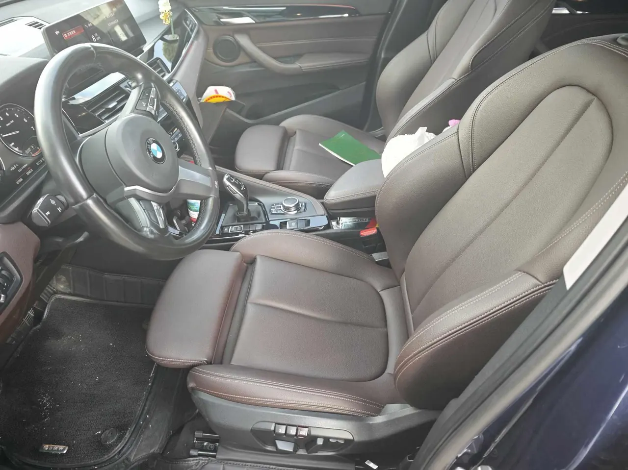 BMW 2020 X1 sDrive20Li 1.5T exclusive automatic gear 4