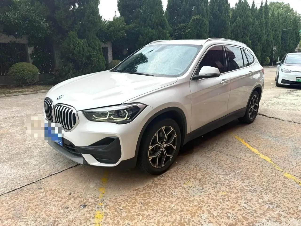 BMW 2022 X1 sDrive25Li 2.0T Leading Automatic Gear - View 1