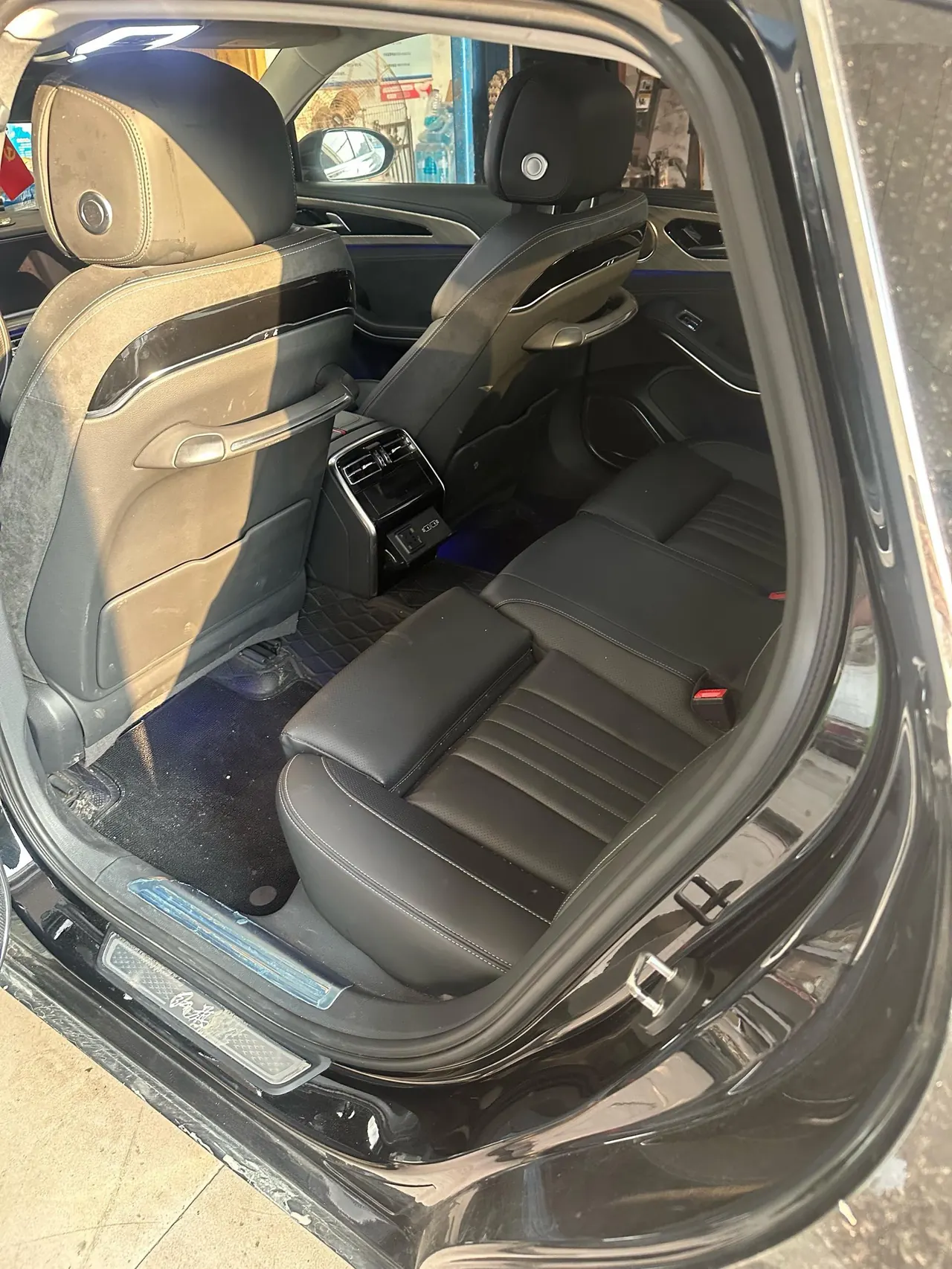 HongQi 2020 H9 48V 2.0T Zhilian Qi Chang Edition Automatic Gear 5
