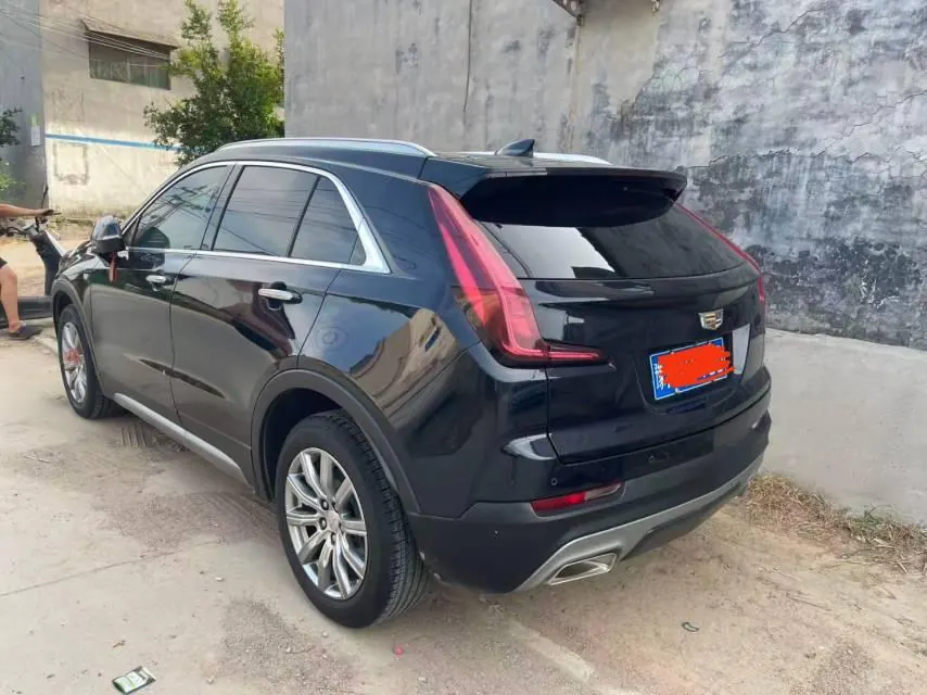 Cadillac 2020 XT4 2.0T 28T Two-Drive Leading Automatic Gear 5