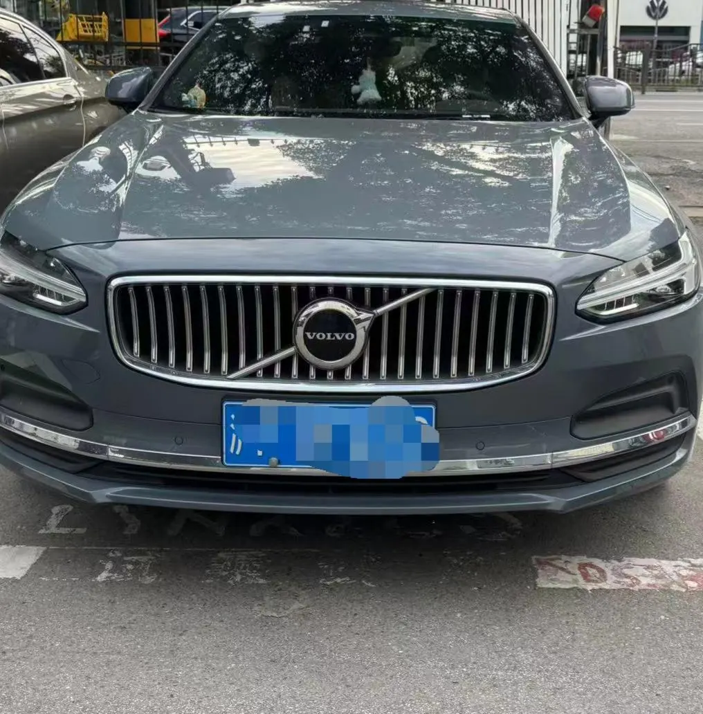 Volvo 2023 S90 48V 2.0T B5 Zhiyuan Deluxe Edition Automatic Gear 3