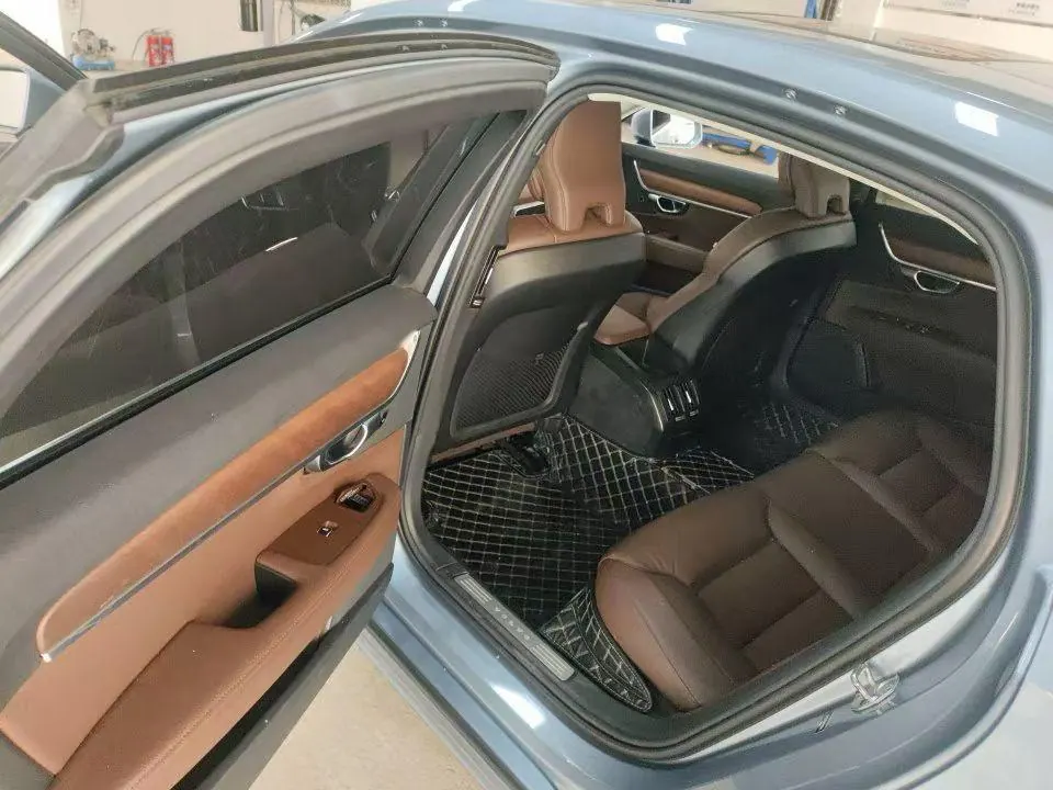 Volvo 2023 S90 48V 2.0T B5 Zhiyuan Deluxe Edition Automatic Gear 4