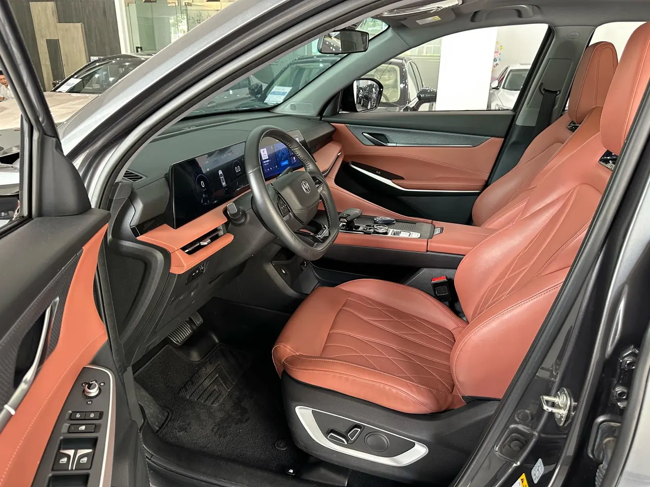 ChangAn 2024 CS75 PLUS 1.5T Champion Edition Smart Driving and Strong Navigation Automatic Gear 4