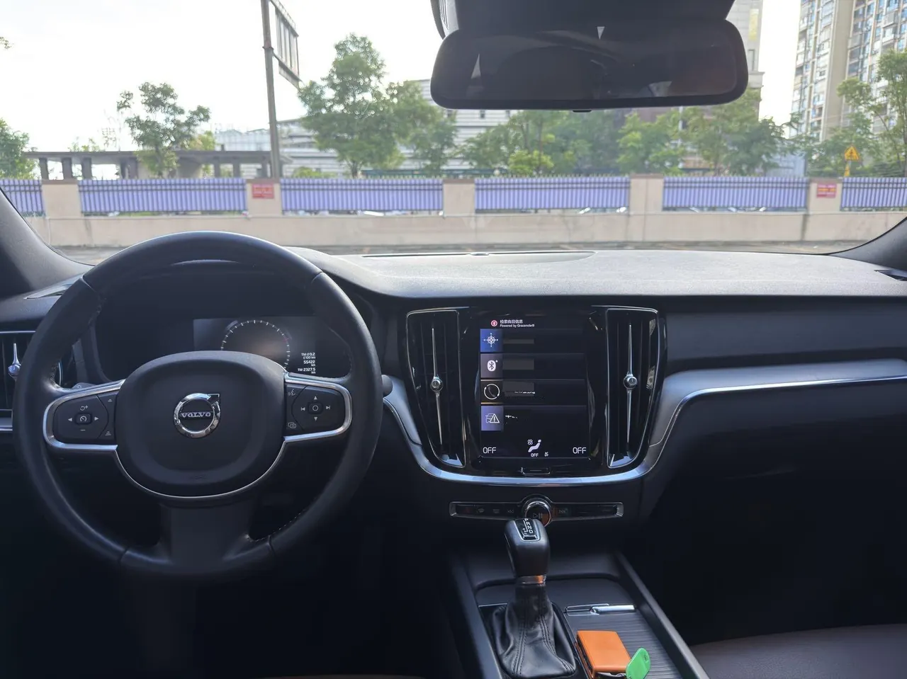 Volvo 2021 S60 2.0T T4 Zhiyi Deluxe Edition Automatic Gear 9