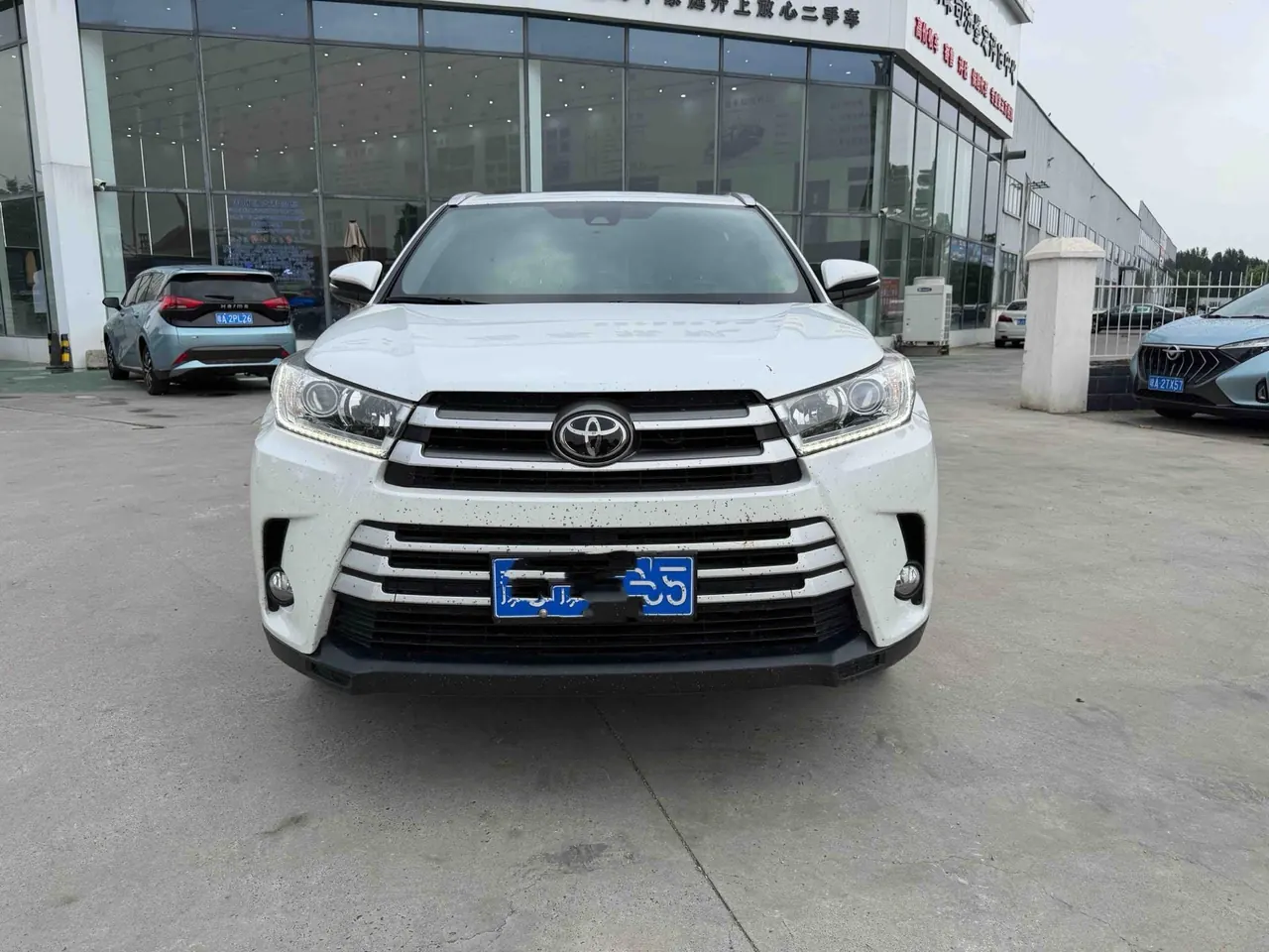 Toyota 2021 Highlander 2.0T 4-wheel drive deluxe 7-seat automatic gear 2