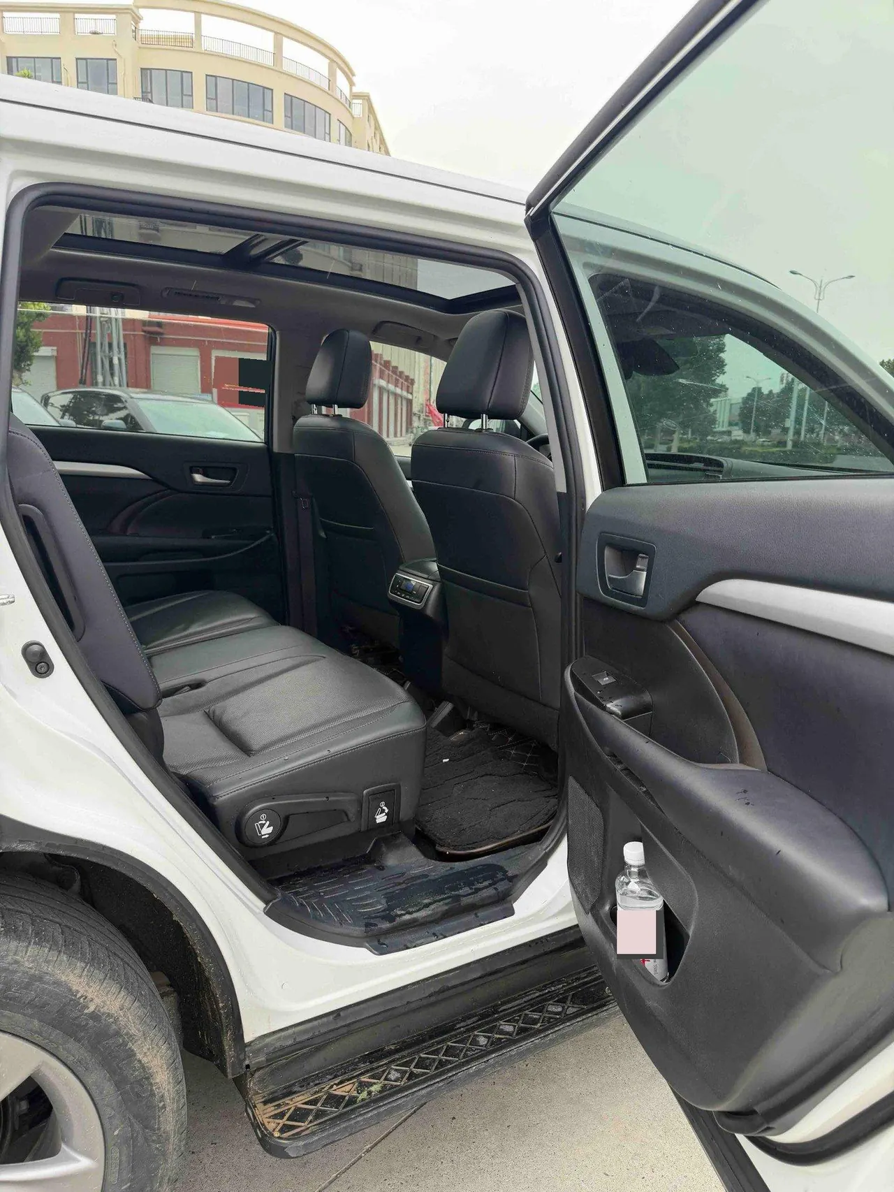 Toyota 2021 Highlander 2.0T 4-wheel drive deluxe 7-seat automatic gear 8