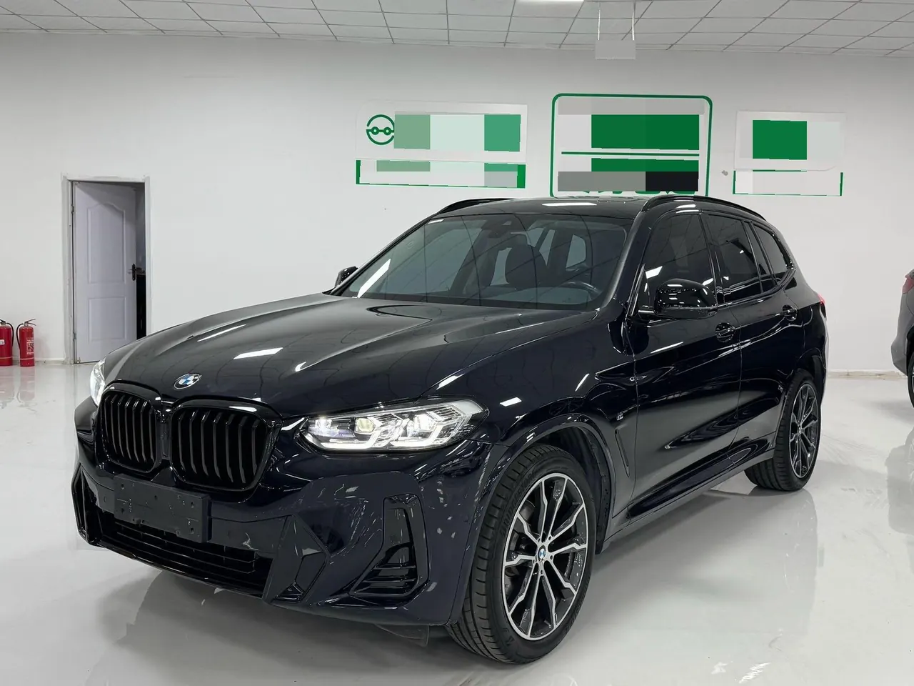 BMW 2023 X3 xDrive30i 2.0T Leading M Obsidian Night Suit Automatic Gear - View 1