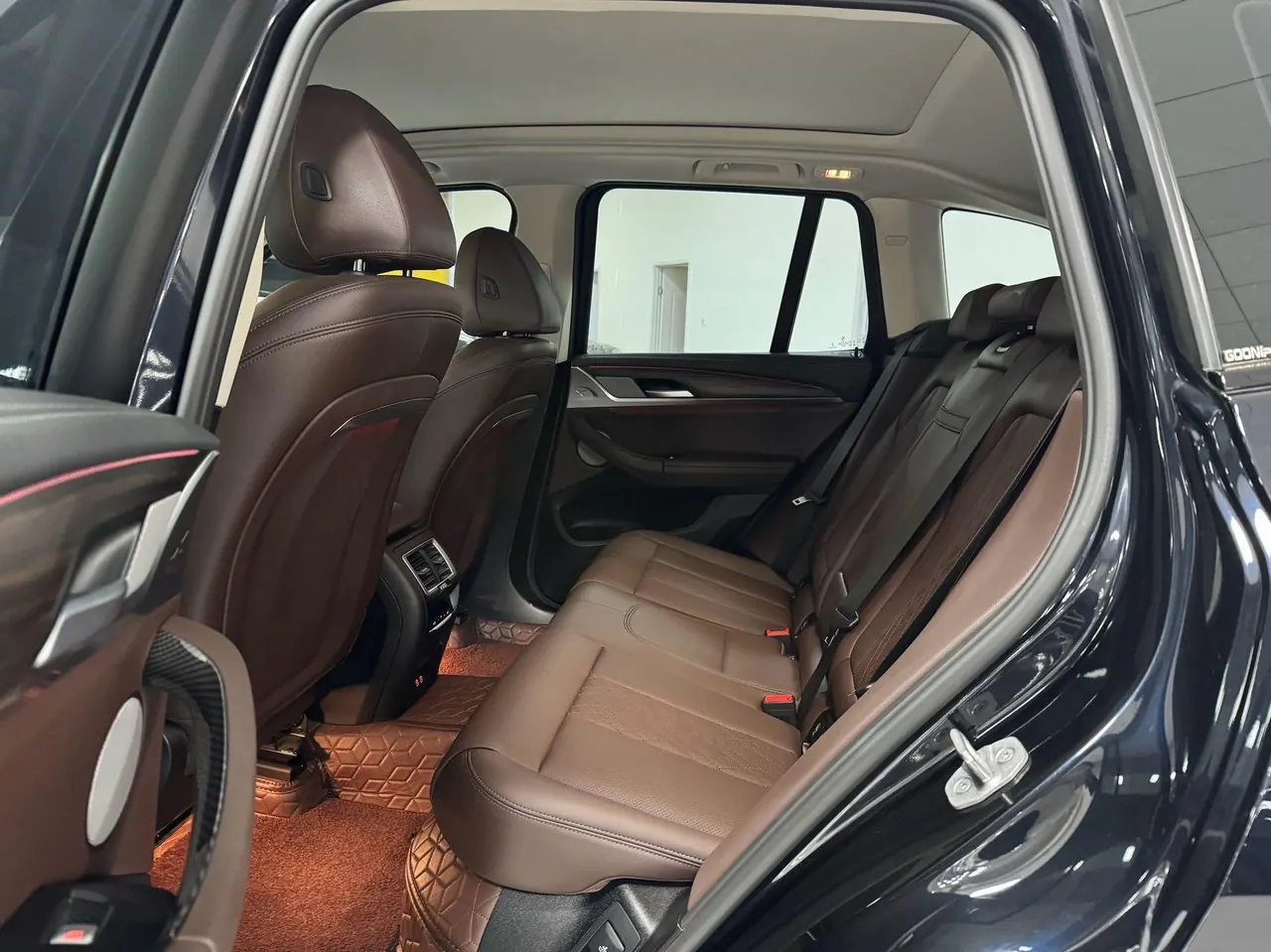 BMW 2023 X3 xDrive30i 2.0T Leading M Obsidian Night Suit Automatic Gear 4