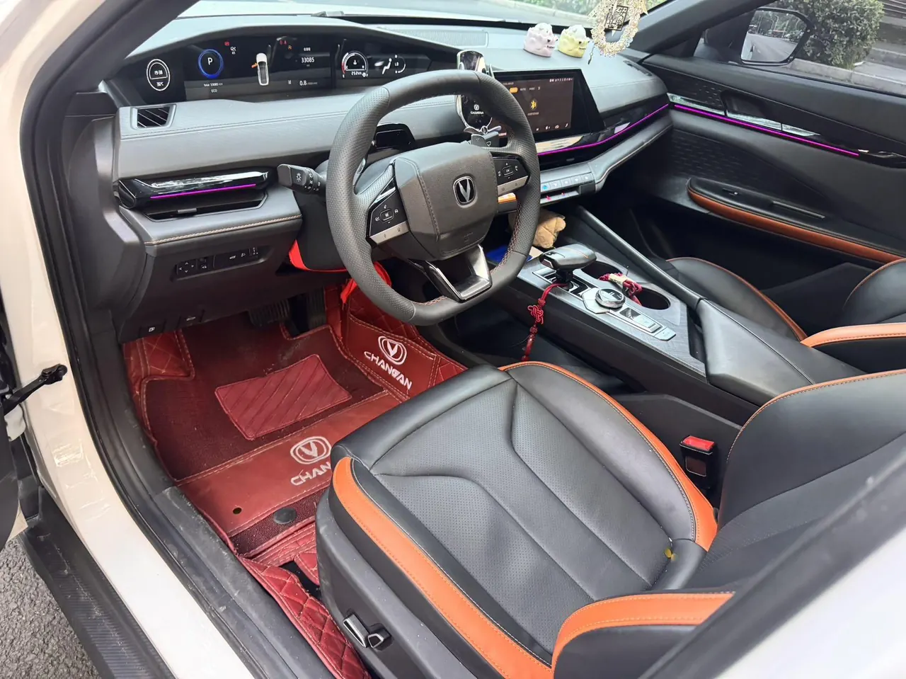 ChangAn 2023 UNI-V 1.5T honorable automatic gear 3