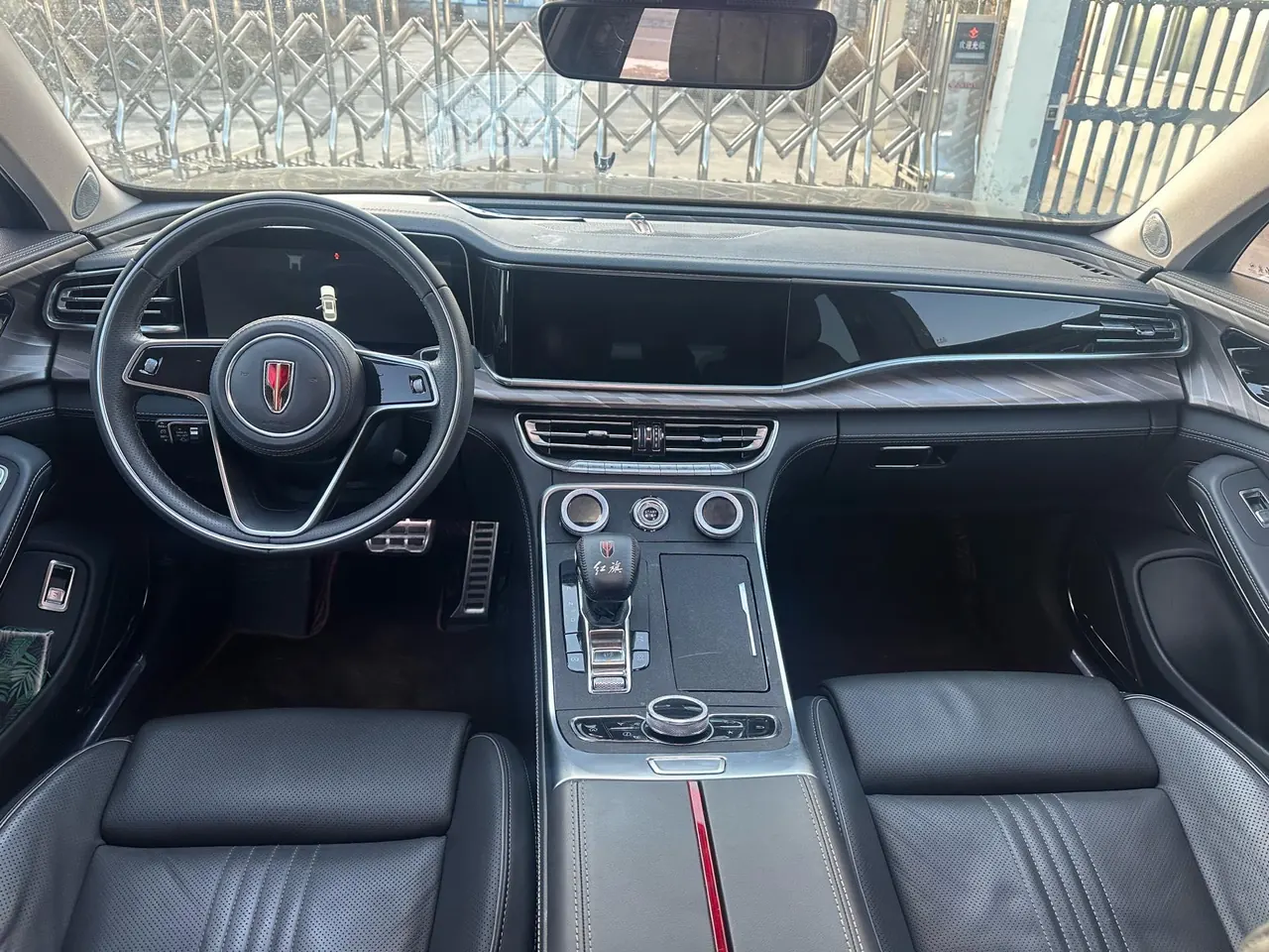 HongQi 2020 H9 48V 2.0T Zhilian Flag Edition Automatic Gear 9