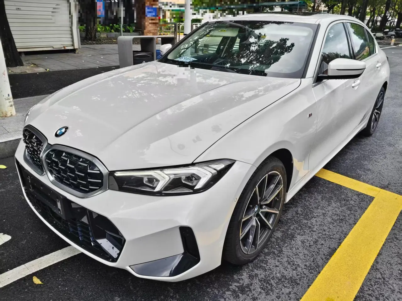 BMW 3 Series 2026 325Li 2.0T M Sports Suit Automatic Gear - View 1