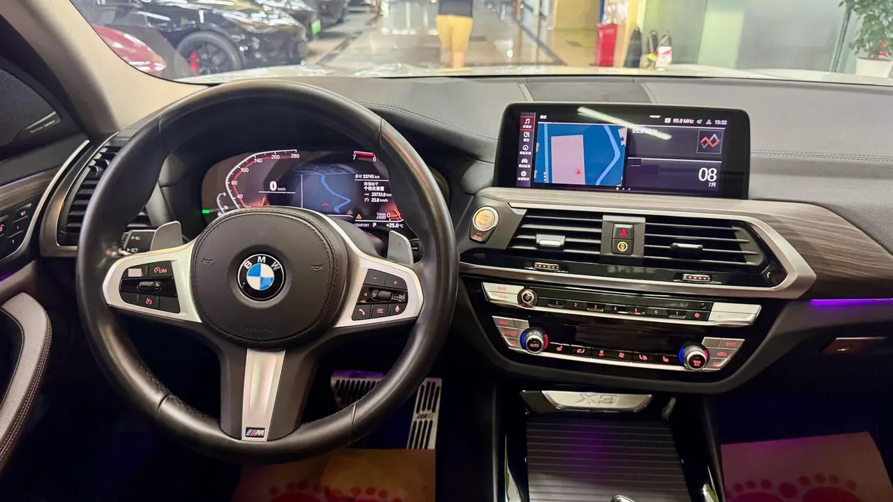 BMW 2021 X3 xDrive28i 2.0T M sports suit (changed) automatic gear 11