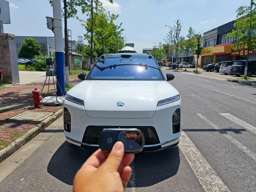 NIO 2026 ES8 6-seat executive deluxe automatic gear 2