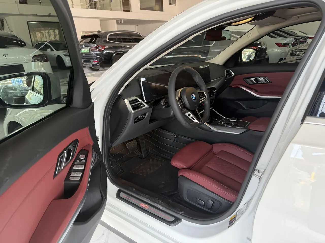 BMW 2025 i3 eDrive 35 L automatic gear 4