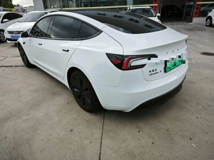 Tesla 2025 Model 3 Rear-Wheel-Drive Edition (facelift) Automatic Transmission 4