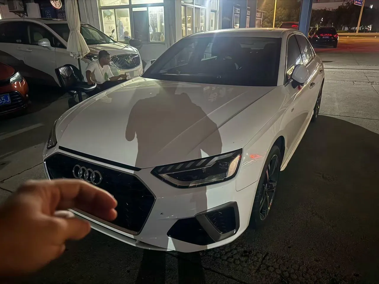 Open image lightbox: Audi 2020 A4L 2.0TFSI 40TFSI Deluxe Dynamic Automatic