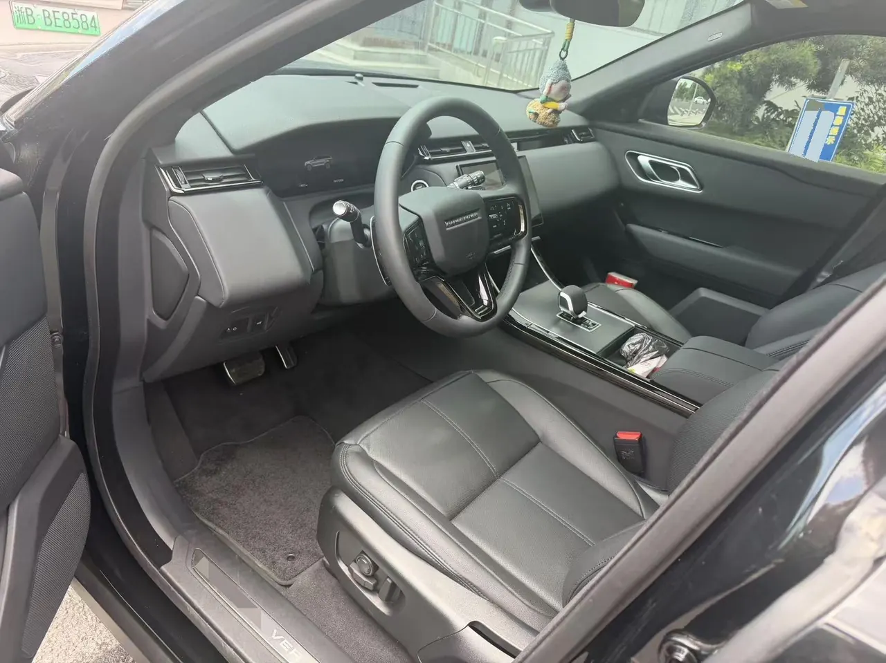 Land Rover Range Rover Star Pulse (Imported) 2024 Range Rover Star Pulse 2.0T Dynamic SE Automatic Gear 5