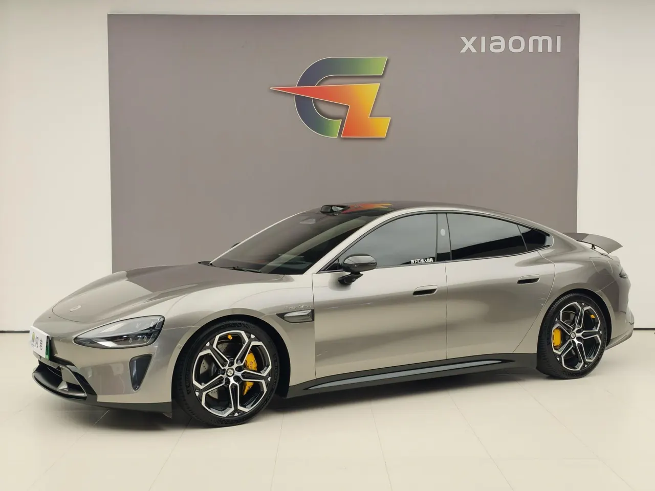 MI 2024 SU 7 750km Four-wheel Drive Max Founding Edition Automatic Gear - View 1